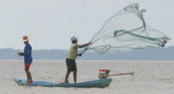 Pescadores recebem orientações sobre deveres e direitos em ação da Emater/RS-Ascar